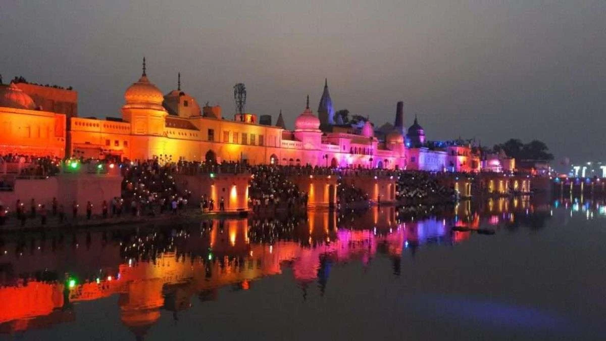Kashi to Ayodhya Distance