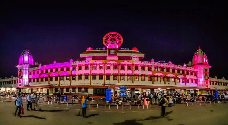 Varanasi Junction to Kashi Vishwanath Temple Distance